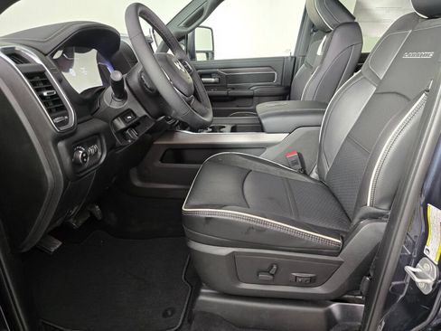 New 2026 RAM 2500 Laramie AWD/4WD image 15