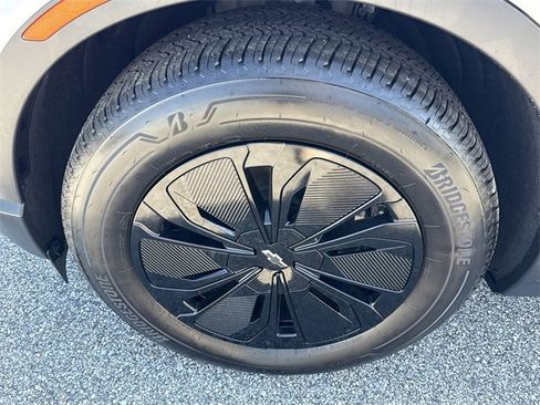 New 2025 Chevrolet Blazer EV LT image 9