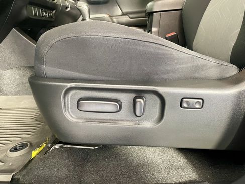 Used 2023 Toyota Tacoma TRD Off-Road image 14