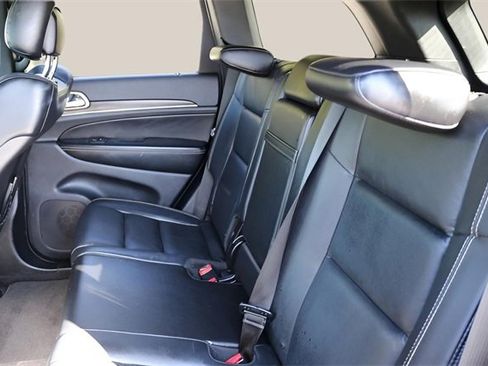 Used 2017 Jeep Grand Cherokee Limited w/ Trailer Tow Group IV image 15