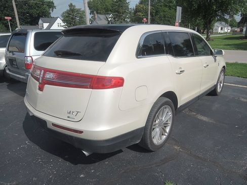 Used 2014 Lincoln MKT AWD w/ Equipment Group 201A image 8