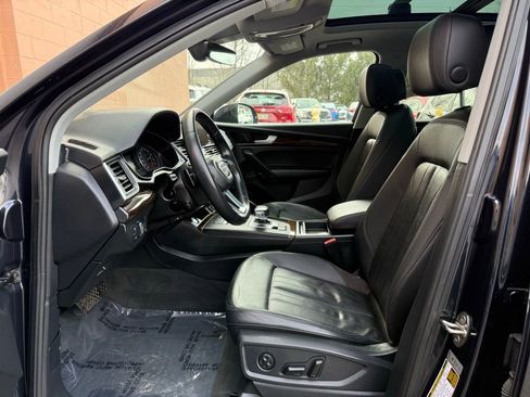 Used 2019 Audi Q5 2.0T Premium w/ Convenience Package image 11