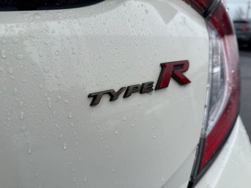 Used 2018 Honda Civic Type R image 5