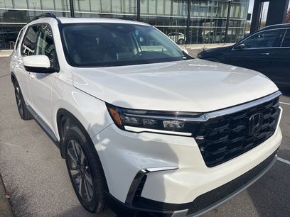 Used 2025 Honda Pilot Touring