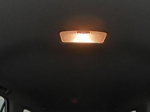 Used 2020 Toyota 4Runner SR5 AWD/4WD image 17