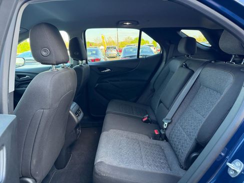 Used 2023 Chevrolet Equinox LT w/ Driver Convenience Package image 18