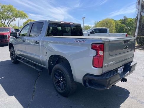 Used 2024 Chevrolet Silverado 1500 LT Trail Boss w/ Convenience Package II image 4