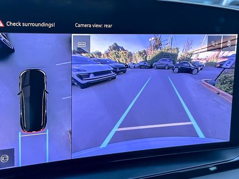 New 2025 Audi Q6 e-tron Premium Plus image 19