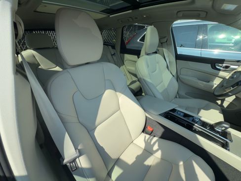 Certified 2024 Volvo XC60 T8 Plus w/ Climate Package image 22