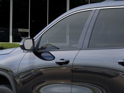 New 2026 Chevrolet Traverse LT AWD/4WD image 12