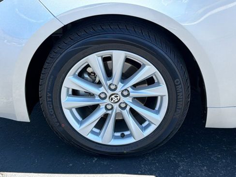 Certified 2023 Toyota Corolla SE FWD image 9