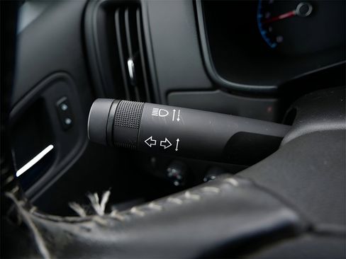 Used 2020 Chevrolet Colorado LT w/ Safety Package image 20