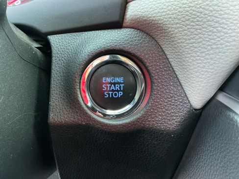 Certified 2019 Toyota RAV4 XLE Premium image 30