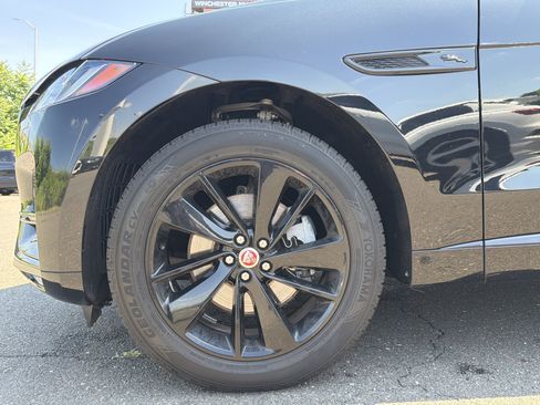 Used 2023 Jaguar F-PACE S AWD/4WD image 12