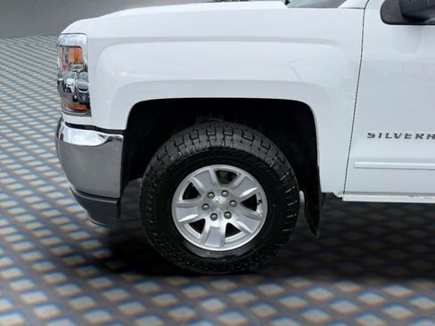 Used 2018 Chevrolet Silverado 1500 LT w/ All Star Edition image 16