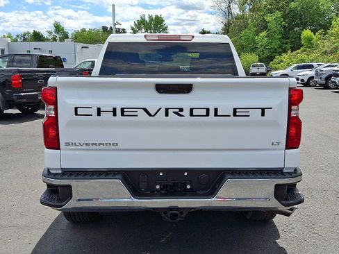 Used 2023 Chevrolet Silverado 1500 LT AWD/4WD image 6
