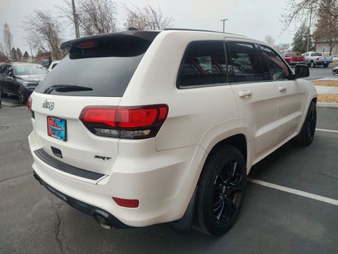 Used 2015 Jeep Grand Cherokee SRT AWD/4WD image 5