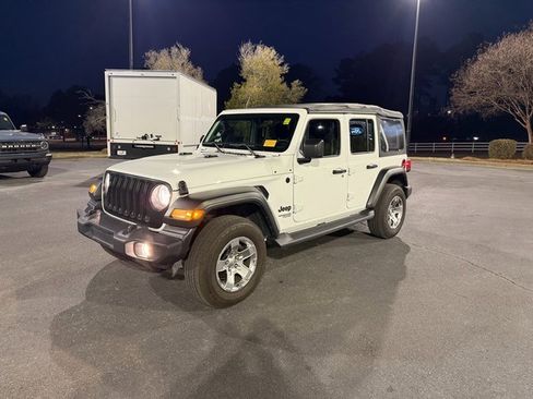 Used 2021 Jeep Wrangler Unlimited Sport image 3