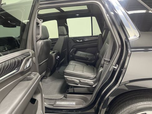 Used 2022 GMC Yukon Denali AWD/4WD image 18