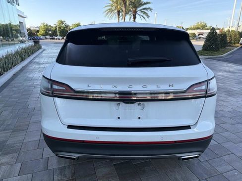 Used 2022 Lincoln Nautilus Reserve w/ Luxury Package image 3