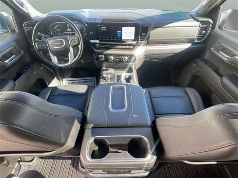 Used 2022 GMC Sierra 1500 SLT w/ SLT Premium Plus Package image 19