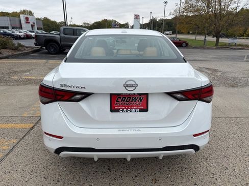 New 2025 Nissan Sentra SV w/ SV Premium Package image 5