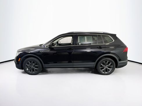 Used 2022 Volkswagen Tiguan SE image 8