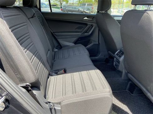 Used 2024 Volkswagen Tiguan S image 28