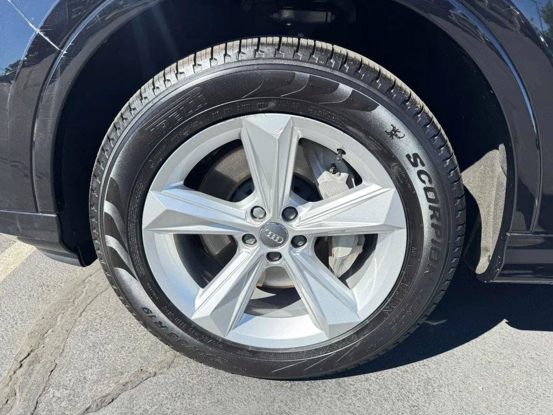 Used 2020 Audi Q7 3.0T Premium w/ Convenience Package AWD/4WD image 9