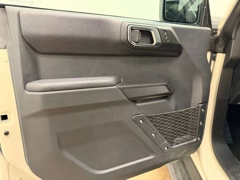 Used 2025 Ford Bronco Outer Banks AWD/4WD image 11