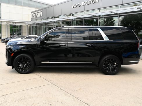 Used 2021 Cadillac Escalade ESV Premium Luxury AWD/4WD image 8