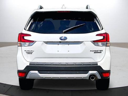 Used 2022 Subaru Forester Touring AWD/4WD image 8