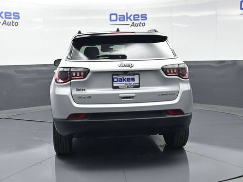 Used 2025 Jeep Compass Limited AWD/4WD image 6