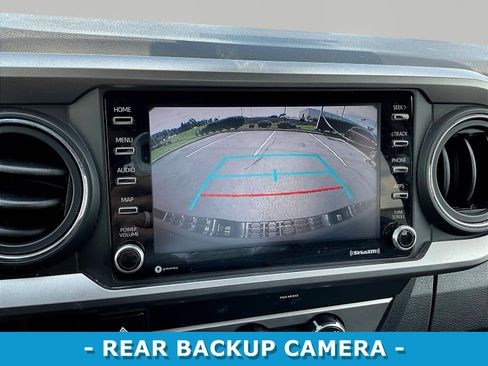 Used 2020 Toyota Tacoma SR5 w/ Technology Package AWD/4WD image 15