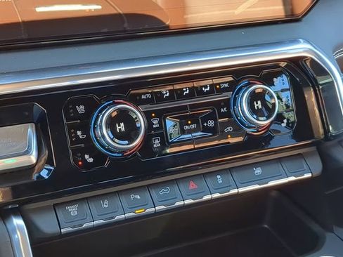 New 2026 GMC Sierra 3500 Denali Ultimate image 33