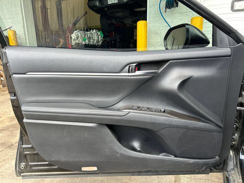 Used 2024 Toyota Camry XSE FWD image 9