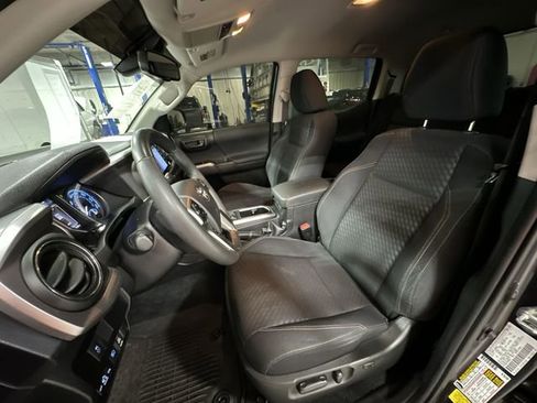 Used 2023 Toyota Tacoma 4x4 Double Cab w/ Trail Edition image 17