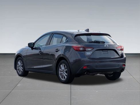 Used 2016 MAZDA MAZDA3 i Touring w/ Popular Equipment Package image 3