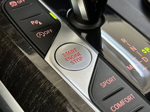 Used 2020 BMW 330i Sedan image 33