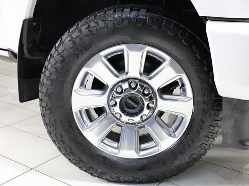 Used 2020 Ford F350 Platinum w/ FX4 Off-Road Package image 14