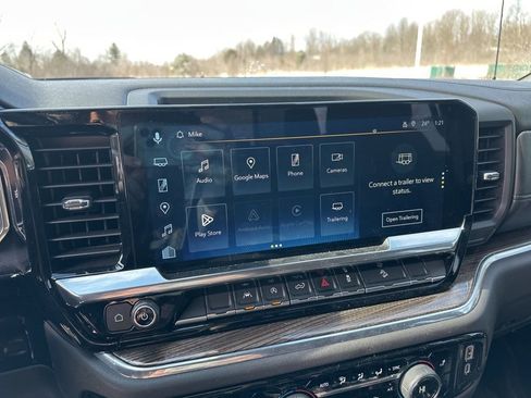 Used 2024 Chevrolet Silverado 1500 LT Trail Boss w/ Convenience Package II image 12