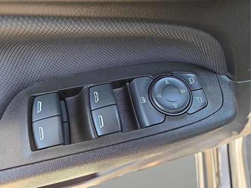 Certified 2023 Chevrolet Equinox RS w/ RS Leather Package FWD image 22