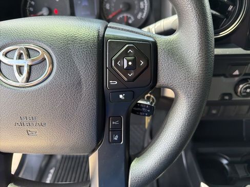 Used 2020 Toyota Tacoma SR w/ SR Convenience Package RWD image 47