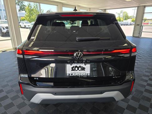 New 2026 Volkswagen Tiguan SE AWD/4WD image 4