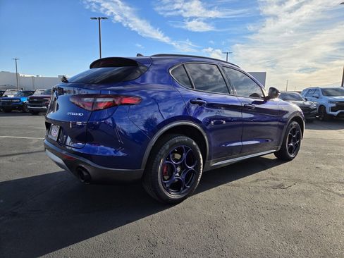 Used 2023 Alfa Romeo Stelvio Ti image 6