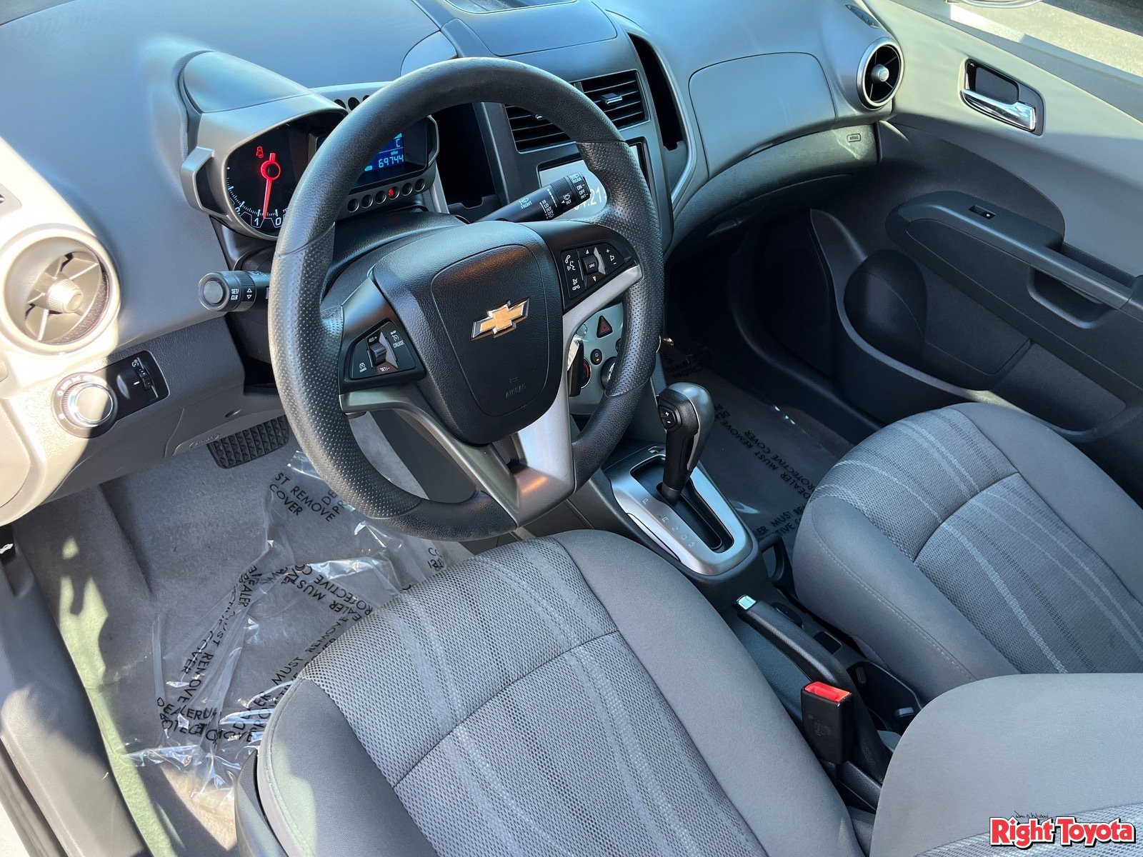 Used 2014 Chevrolet Sonic LT FWD image 19
