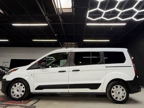 Used 2022 Ford Transit Connect XL image 13