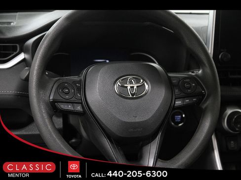 Certified 2023 Toyota RAV4 XLE w/ Convenience Package image 7