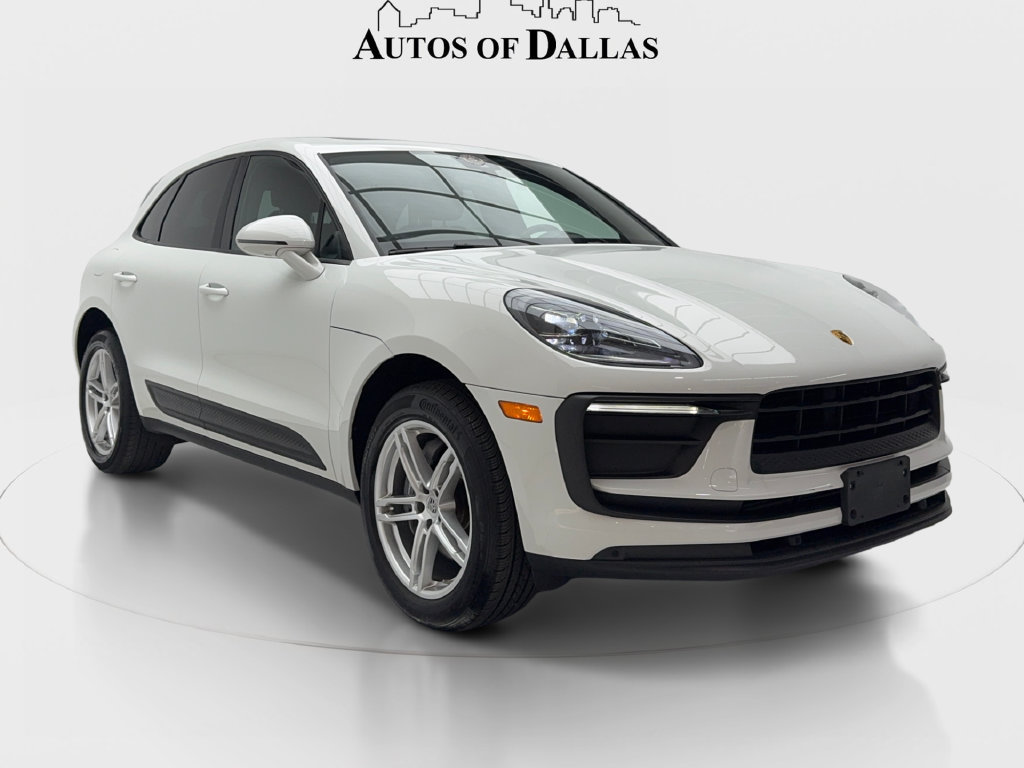 Used 2022 Porsche Macan AWD/4WD image 3