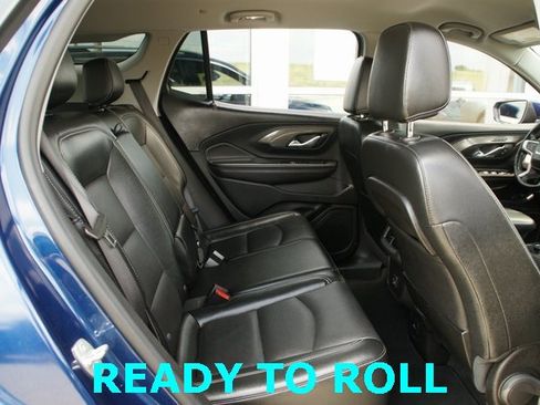 Used 2023 GMC Terrain SLT image 29